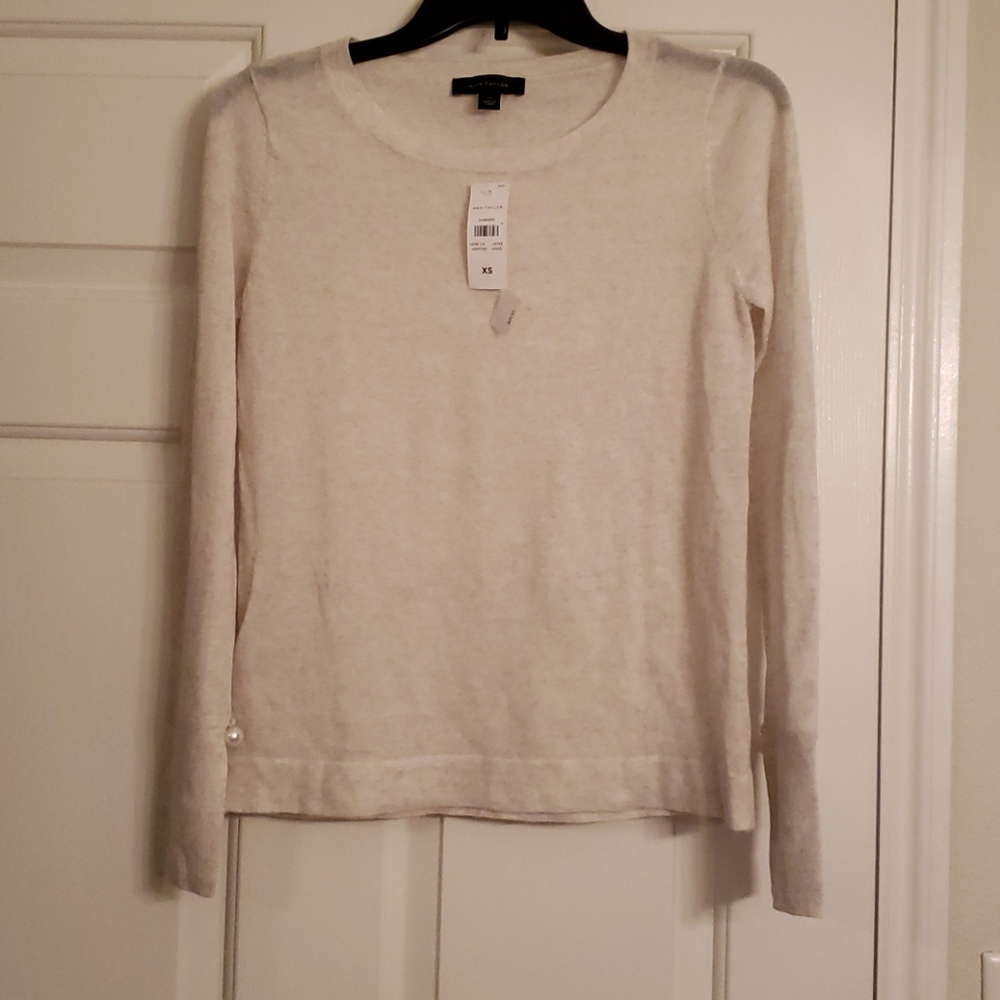 Ann Taylor pearl accent blouse